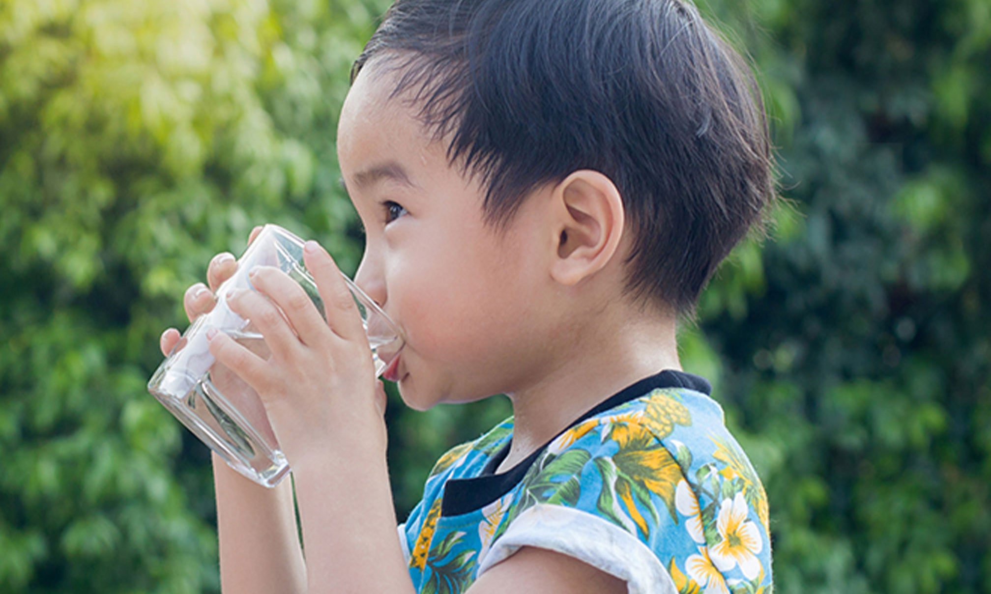 Can Drinking More Water Help Reduce Eczema?